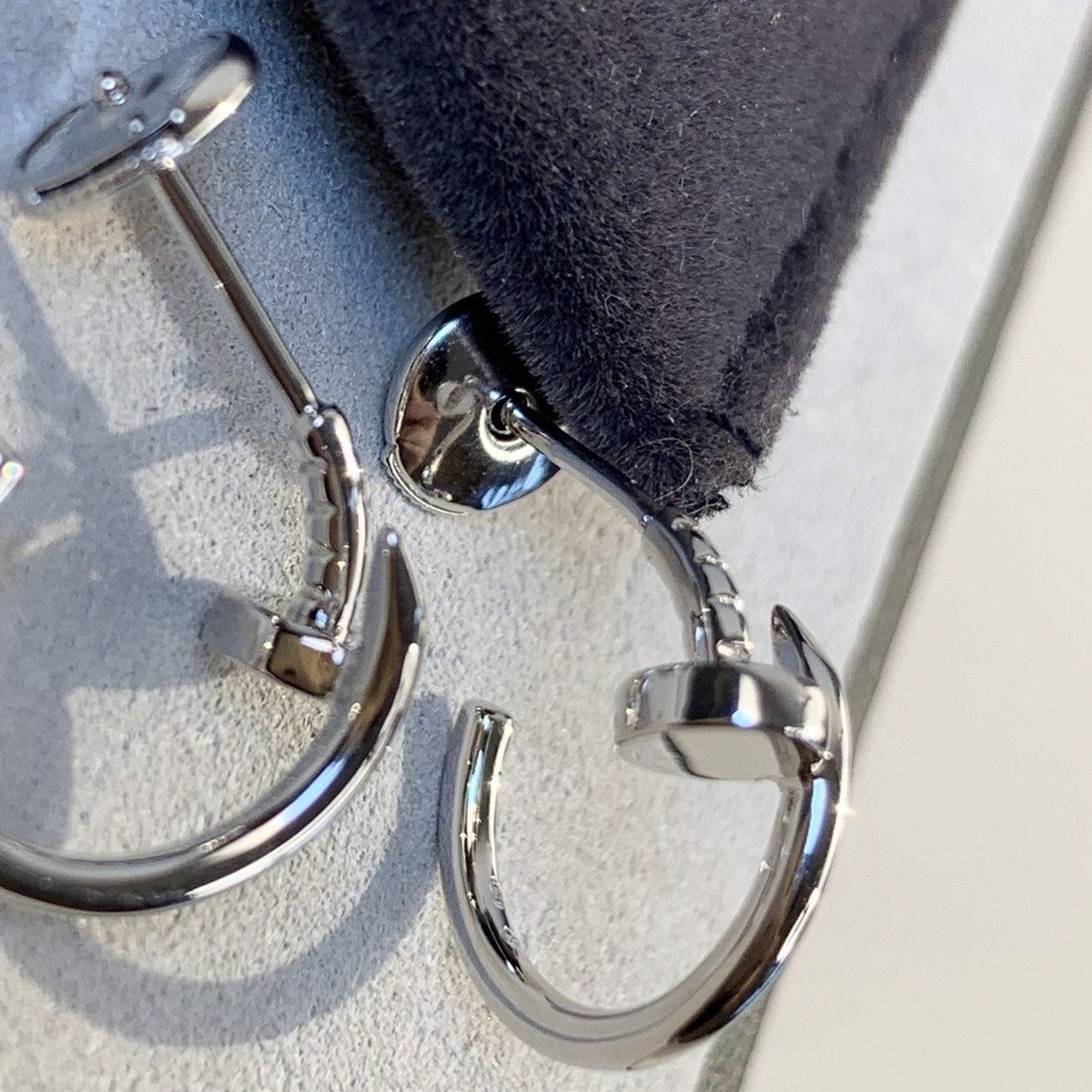 Mysitc JUSTE EARRINGS SILVER