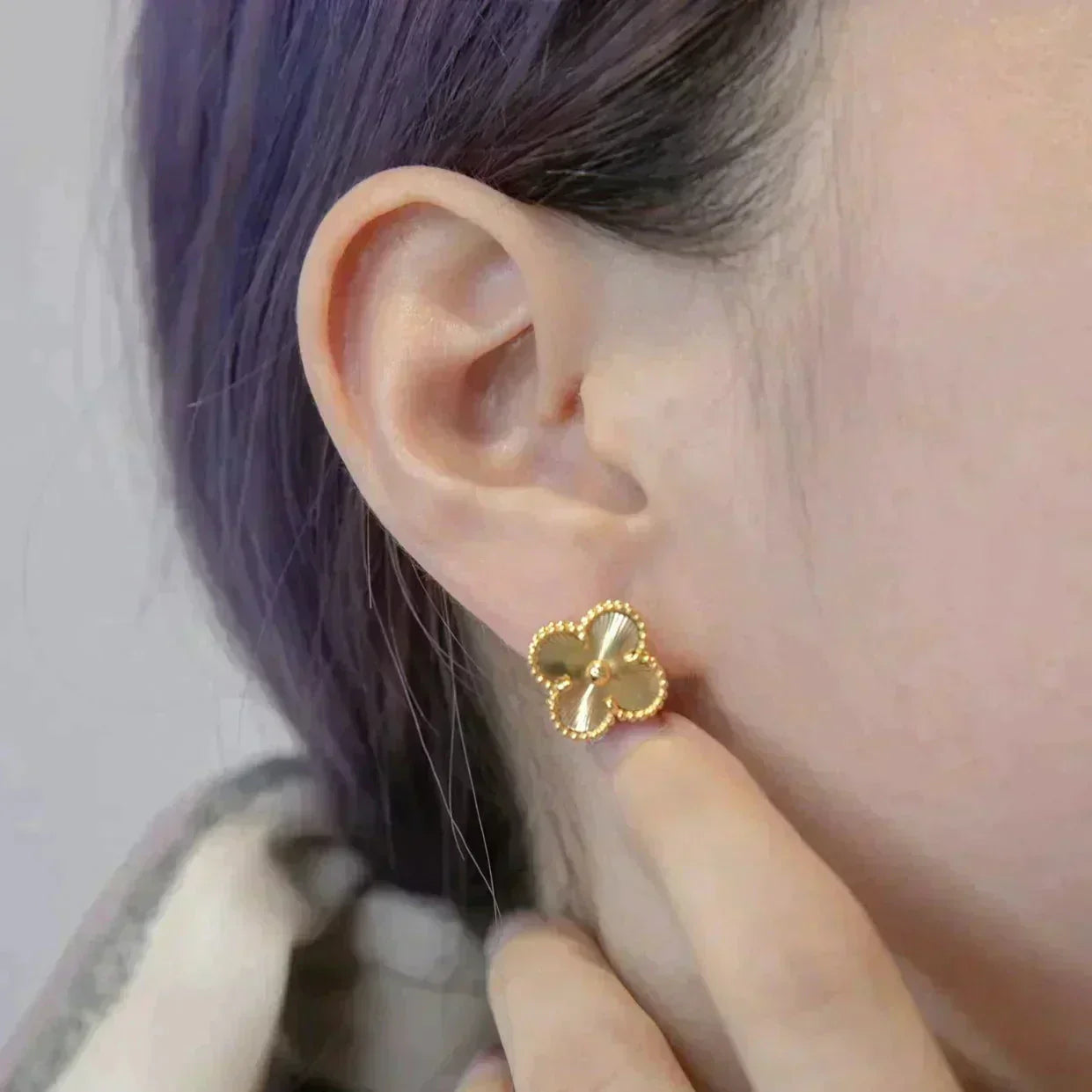 Mysitc CLOVER MEDIUM 1 MOTIFS LASER EARRINGS