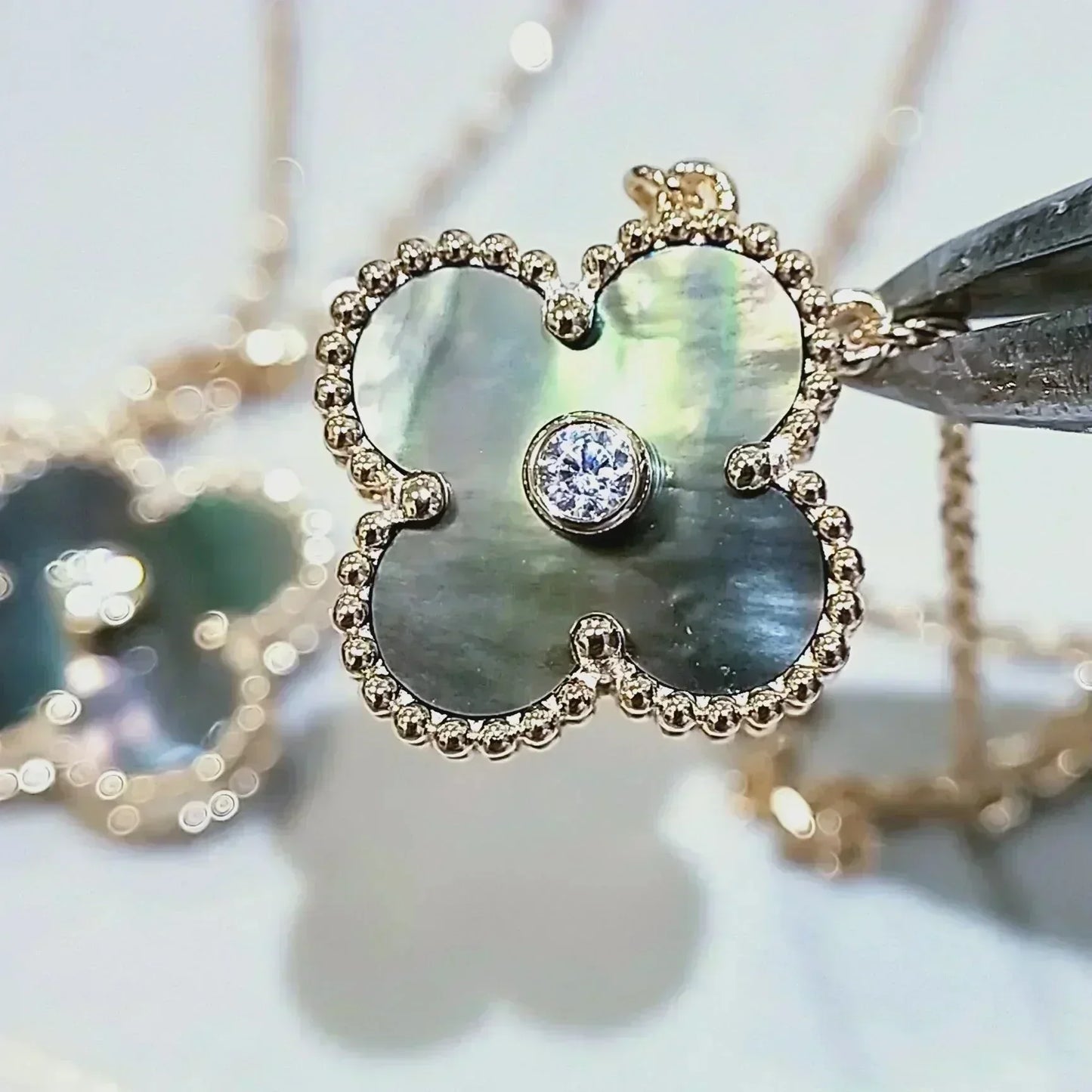Mysitc CLOVER 15MM DIAMOND AND MOTHER-OF-GREY NECKLACE