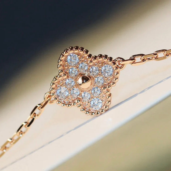 Mysitc CLOVER 20 MOTIFS LASER DIAMOND NECKLACE