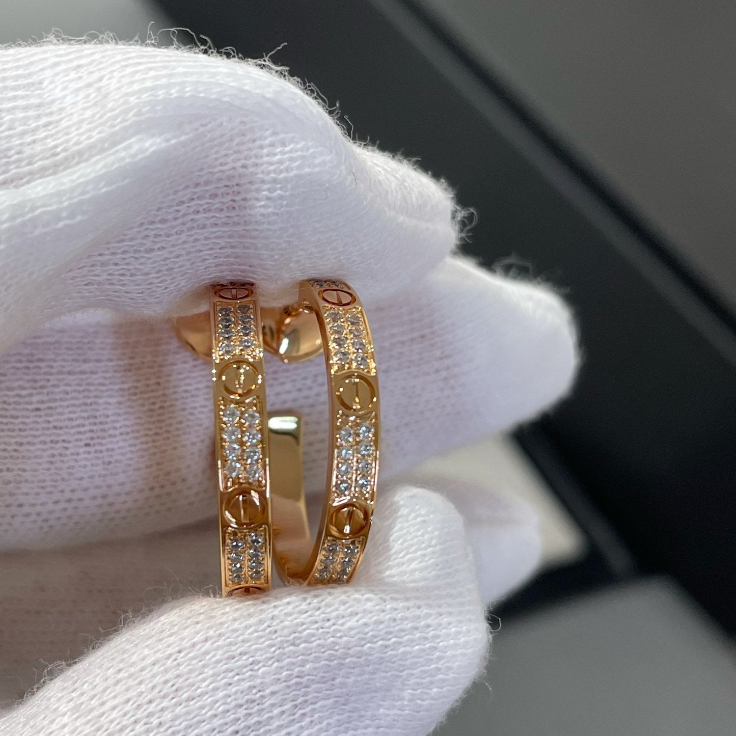 Mysitc LOVE DIAMOND PINK GOLD HOOP EARRINGS