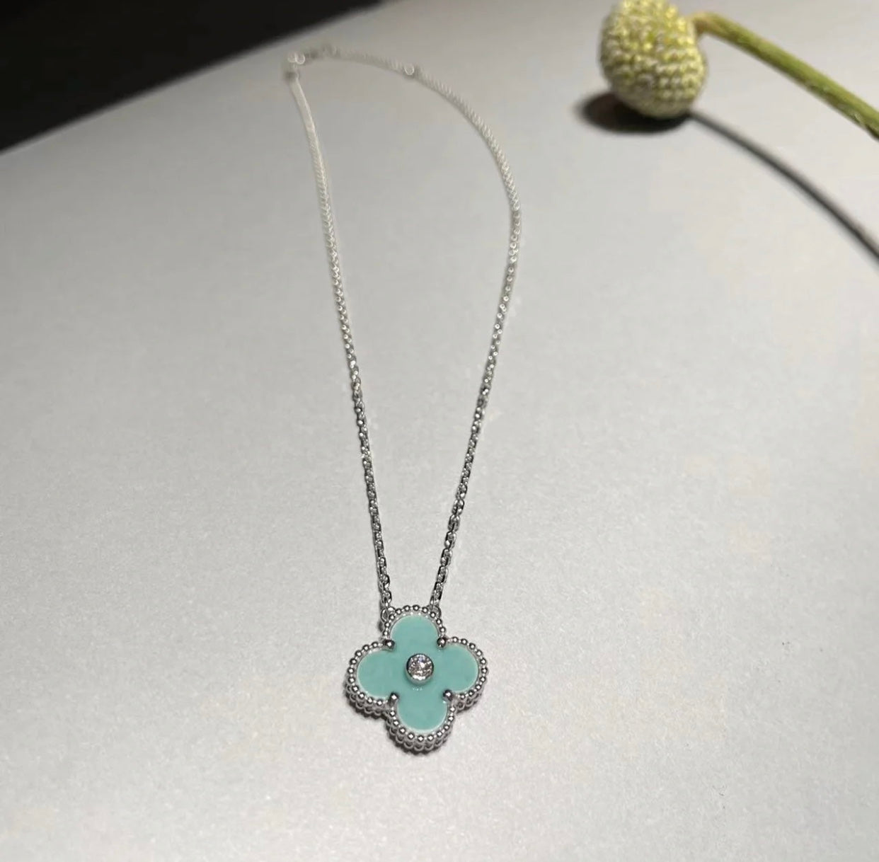 Mysitc CLOVER 1 DIAMOND LIGHT BLUE SILVER NECKLACE