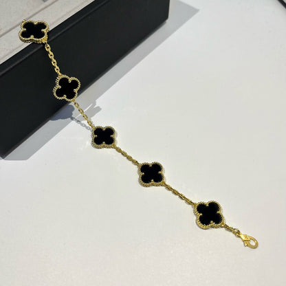[Mystic] CLOVER 5 MOTIF ONYXS BRACELET COLLECTION