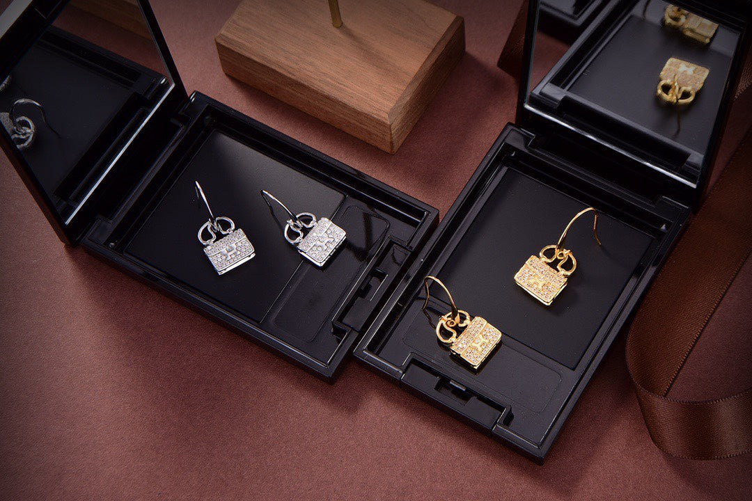 [Mystic]KELLY DIAMOND EARRINGS