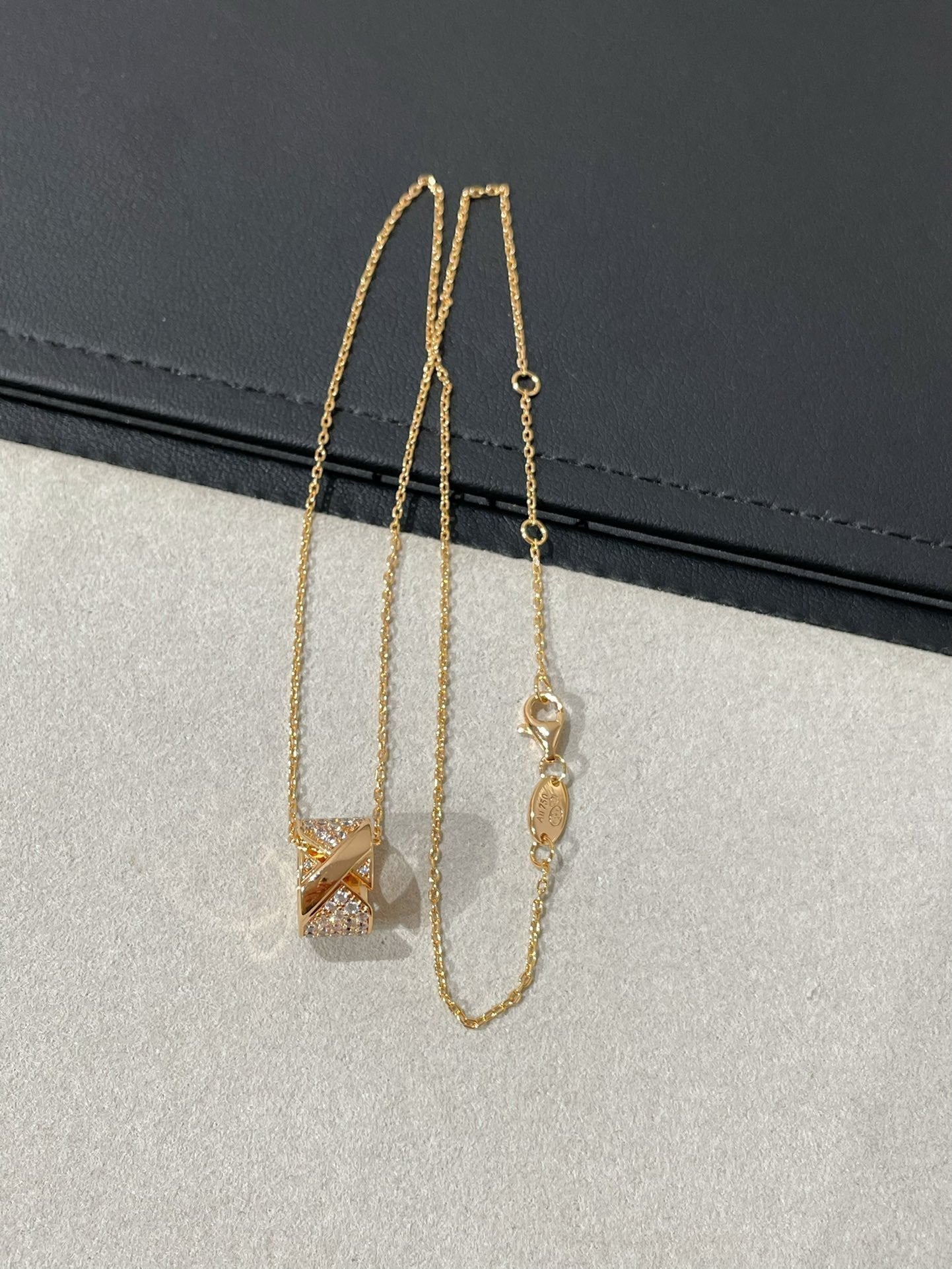 [Mystic]LIENS EVIDENCE DIAMOND PAVED NECKLACE