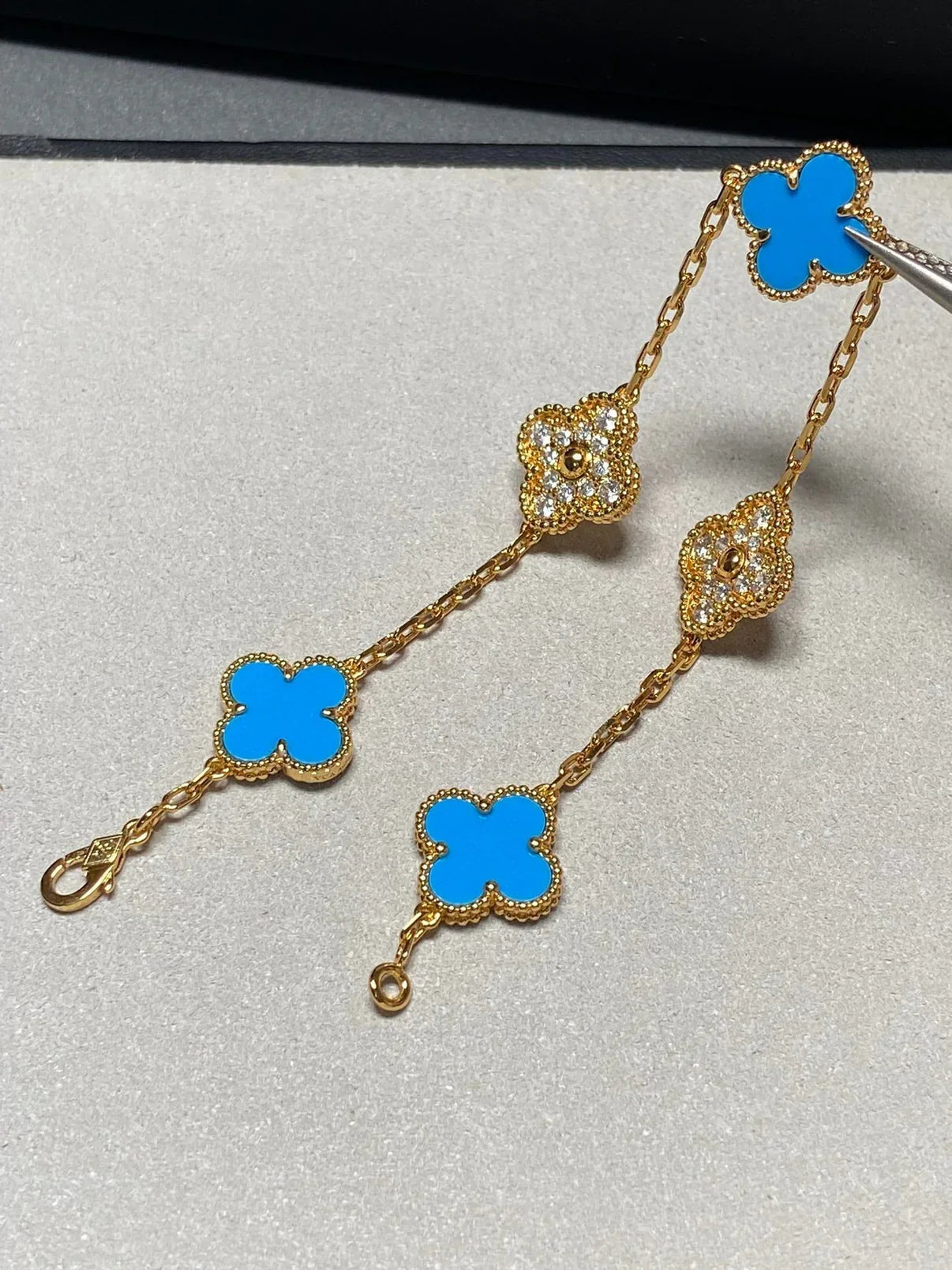 [Mystic] CLOVER 5 MOTIF BLUE AGATE BRACELET COLLECTION