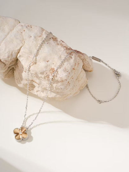 [Mystic]CLOVER Christmas Limited Edition PEDANT NECKLACE GOLD
