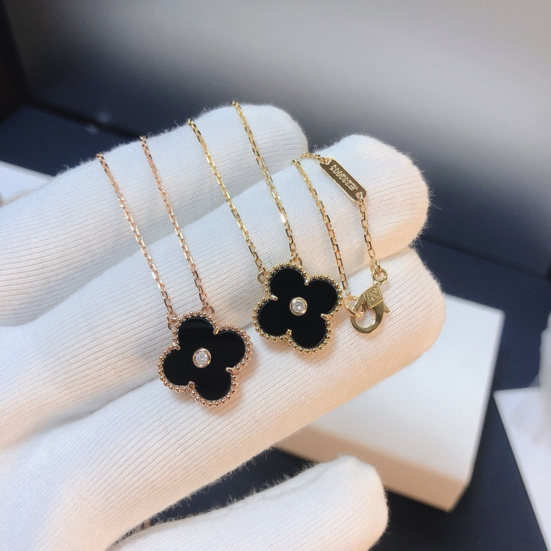 [Mystic]CLOVER 15MM DIAMOND ONYX NECKLACE