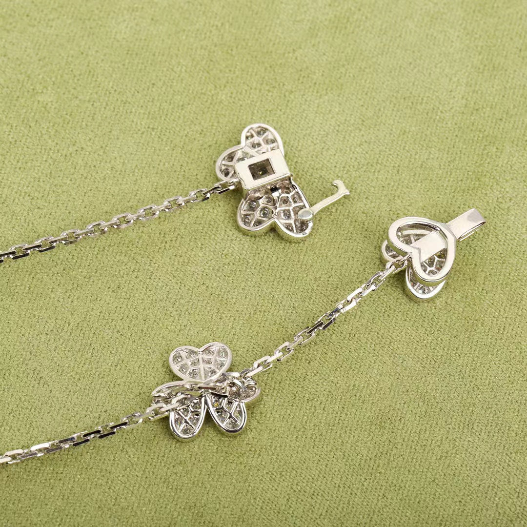 [Mystic]FRIVOLE SILVER 9 FLOWERS NECKLACE