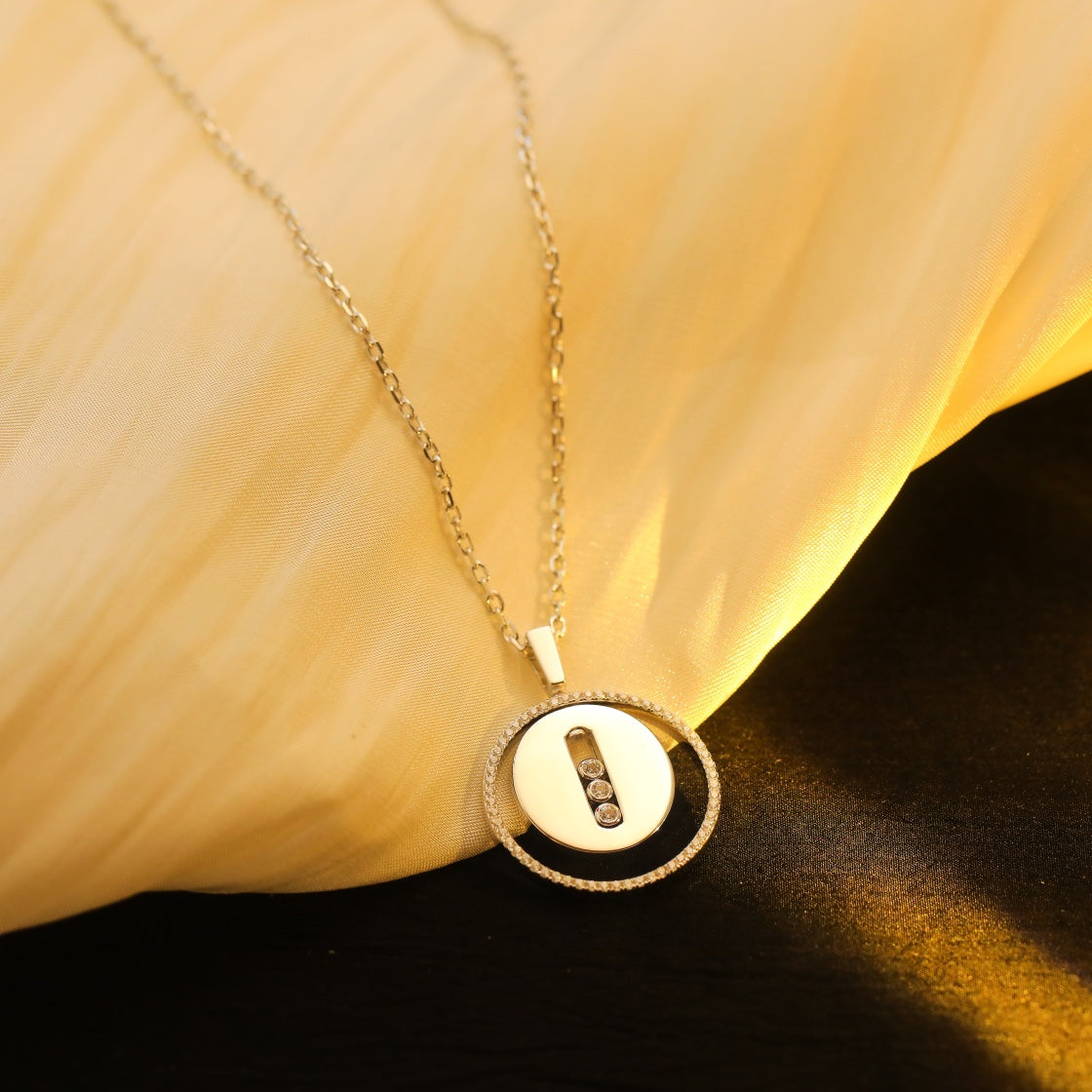 [Mystic ]Mystic MOVE MM SILVER DIAMOND NECKLACE