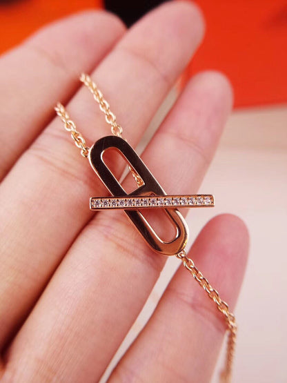 [Mystic]HM FIRE PIG NOSE NECKLACE TRENDY STREET