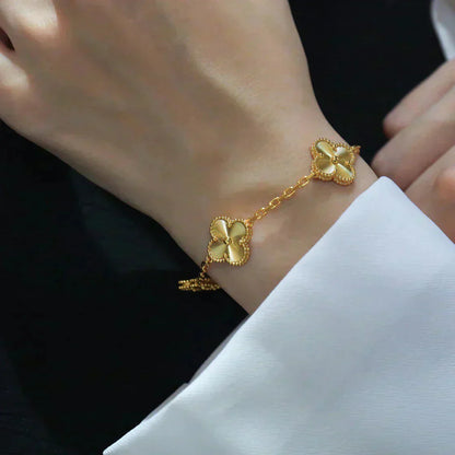 [Mystic] CLOVER 5 MOTIF LASER BRACELET COLLECTION