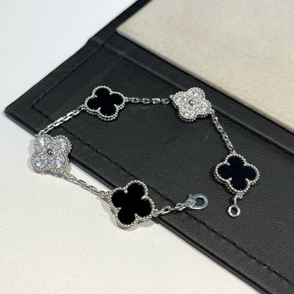 [Mystic] CLOVER 5 MOTIF ONYXS BRACELET COLLECTION